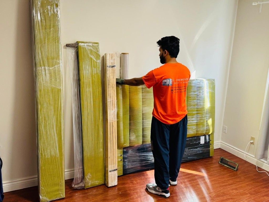 Photo by Debi Vance of A One Movers Ltd - Large