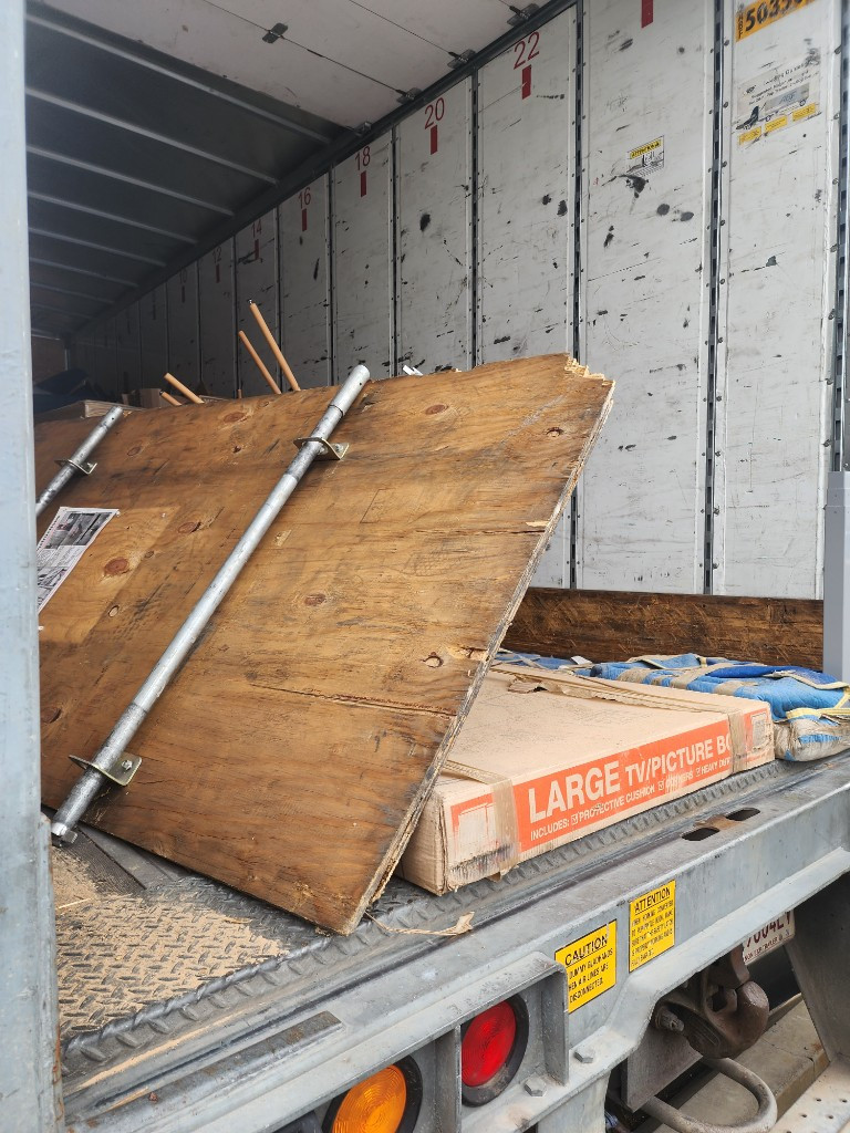 Second photo by Bob Smith of My Chicago Moving - Large