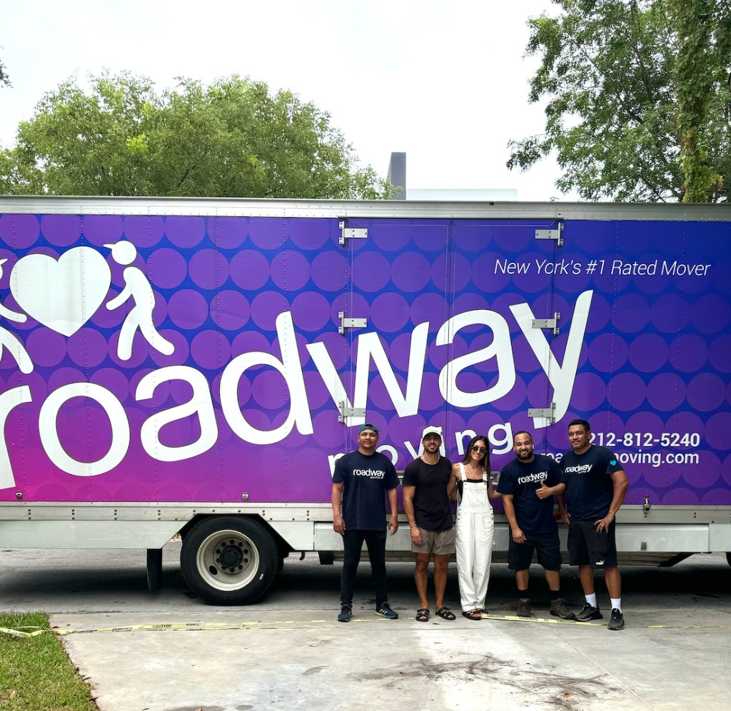 Photo by Nicole Lagos of Roadway Moving - Large