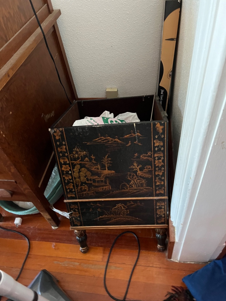 Second photo by Samantha Dimick of United Transportation Moving & Storage - Large