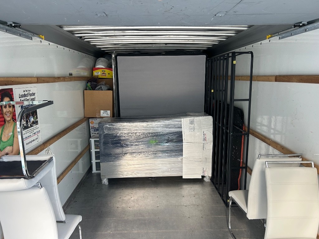 Photo by Jamie Kerry of Early Bird Moving - Large