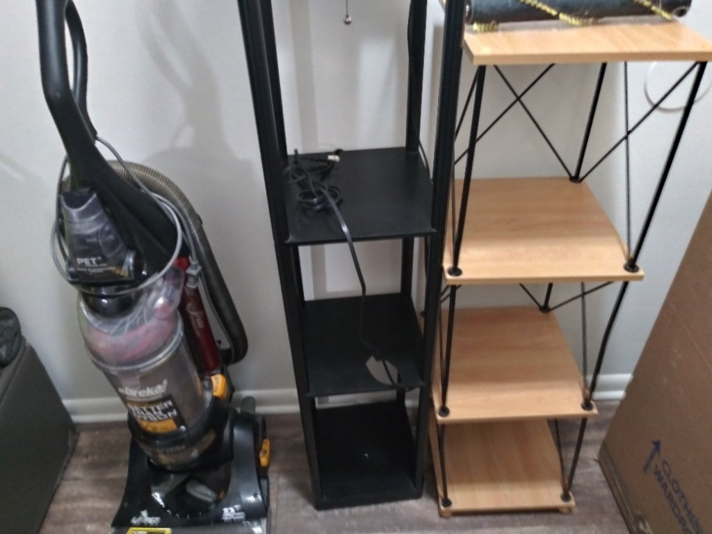 Photo by Kim Hawthorne of All American Van Lines - Large