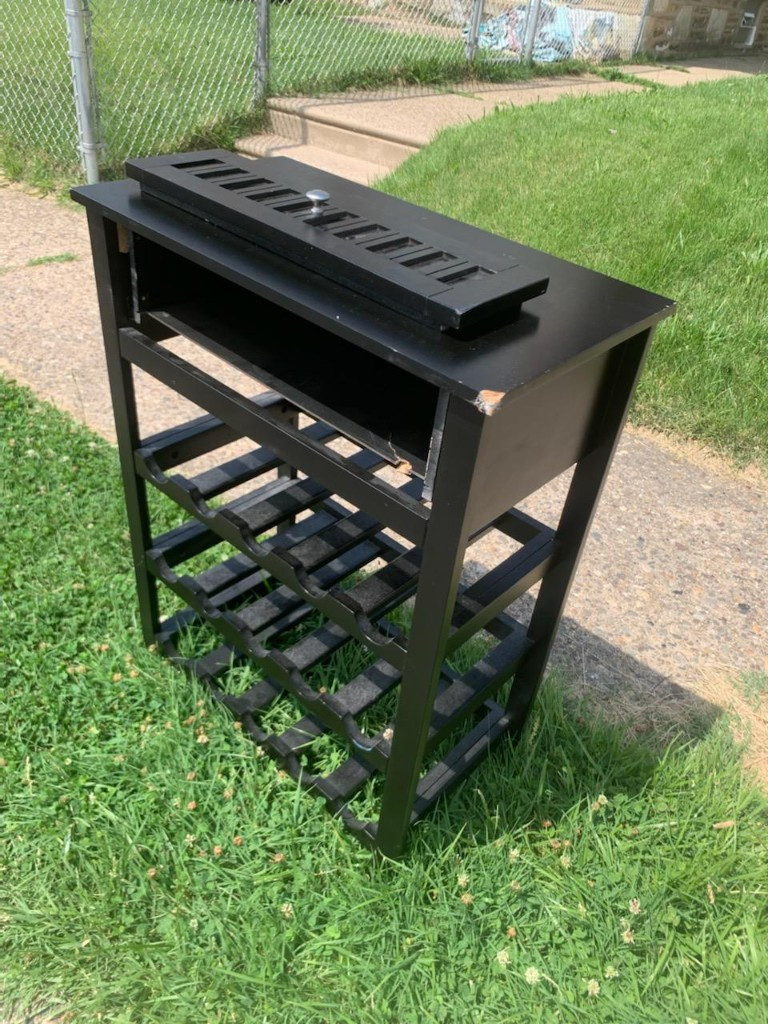 Second photo by Roxy Dymond of SVJ Moving - Large