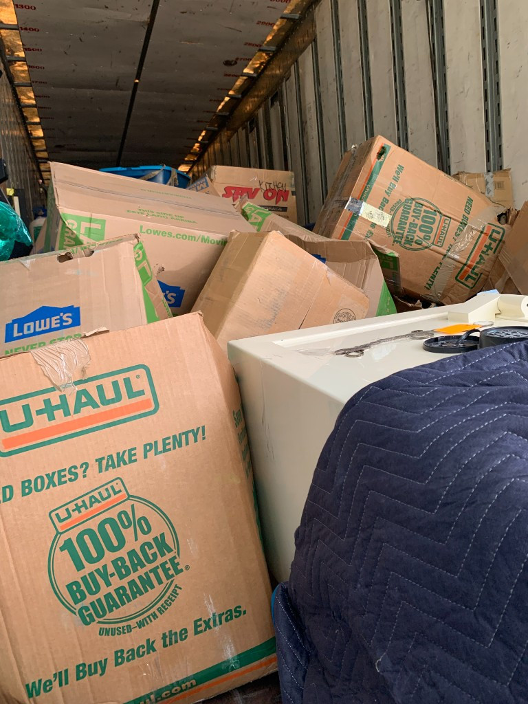 Second photo by Tanya Kunze of Oasis Moving and Storage - Large