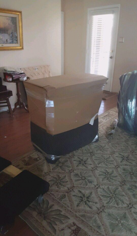 Photo by Laura Classon of Traditional Express Van Lines - Large