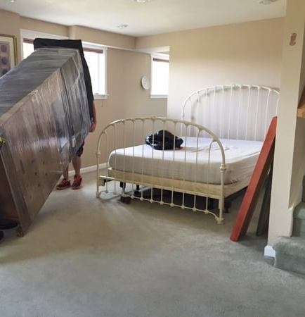 Photo by Myrnah of Moving Pros Inc - Large