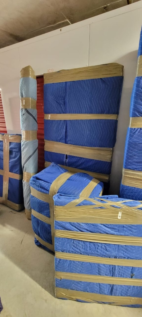 Second photo by Lauren Scott of Starline Vanlines LLC - Large