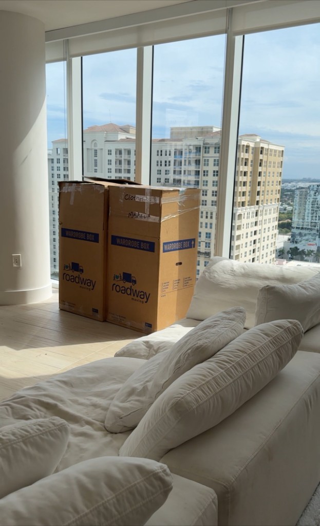 Photo by Emmy Petit of Roadway Moving - Large