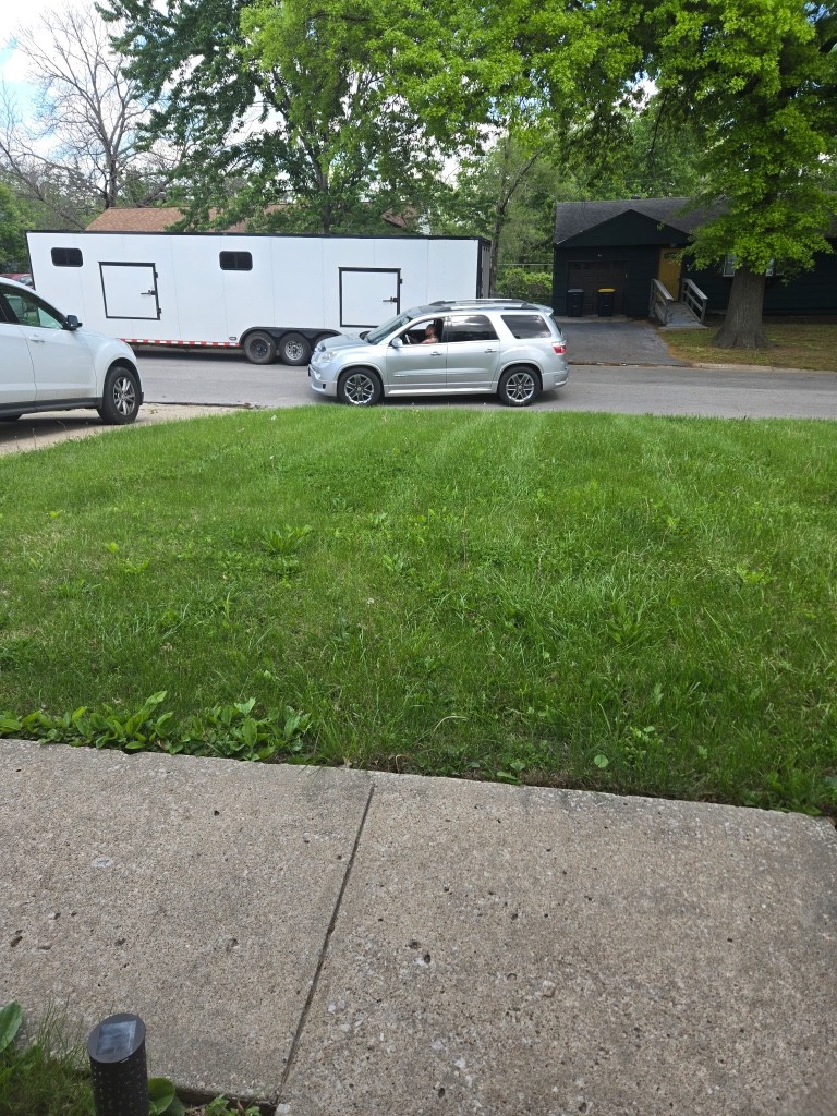 Second photo by Maurice Powell of Sonic auto transport - Large