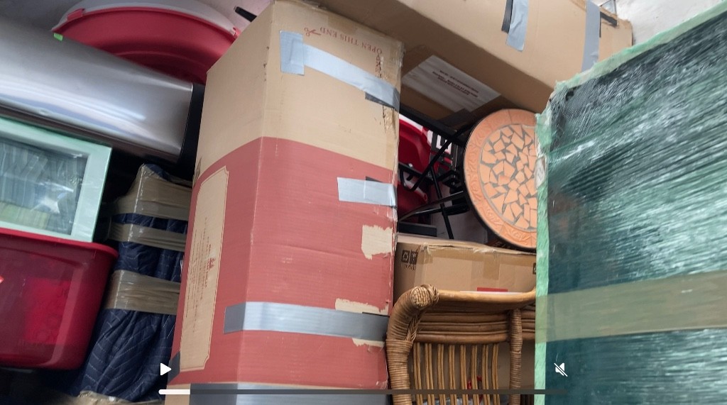 Photo by Edward Spruit of American Van Lines LLC - Large