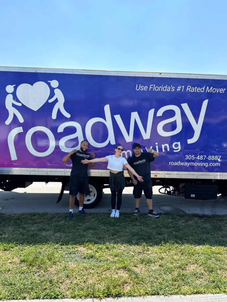 Photo by Laura Vila of Roadway Moving - Large