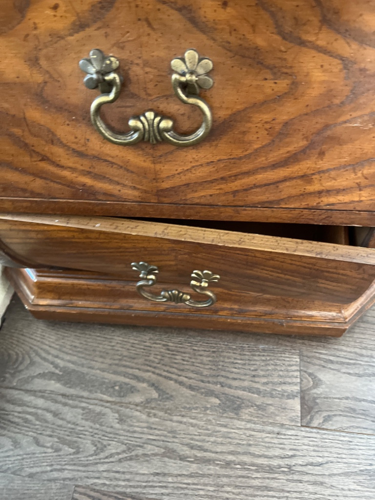 Second photo by Jane Myers of Tri-State Area Movers - Large