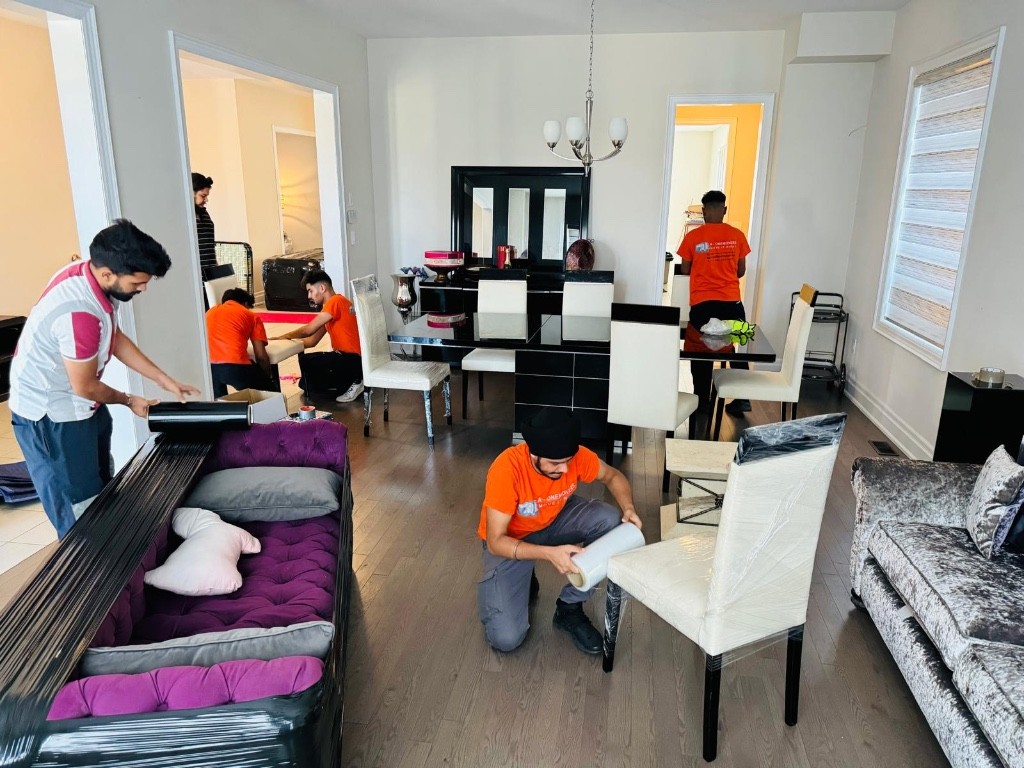 Second photo by Debi Vance of A One Movers Ltd - Large