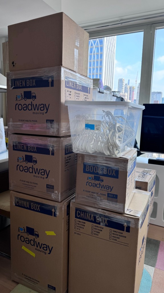 Second photo by Sophie Beren of Roadway Moving - Large