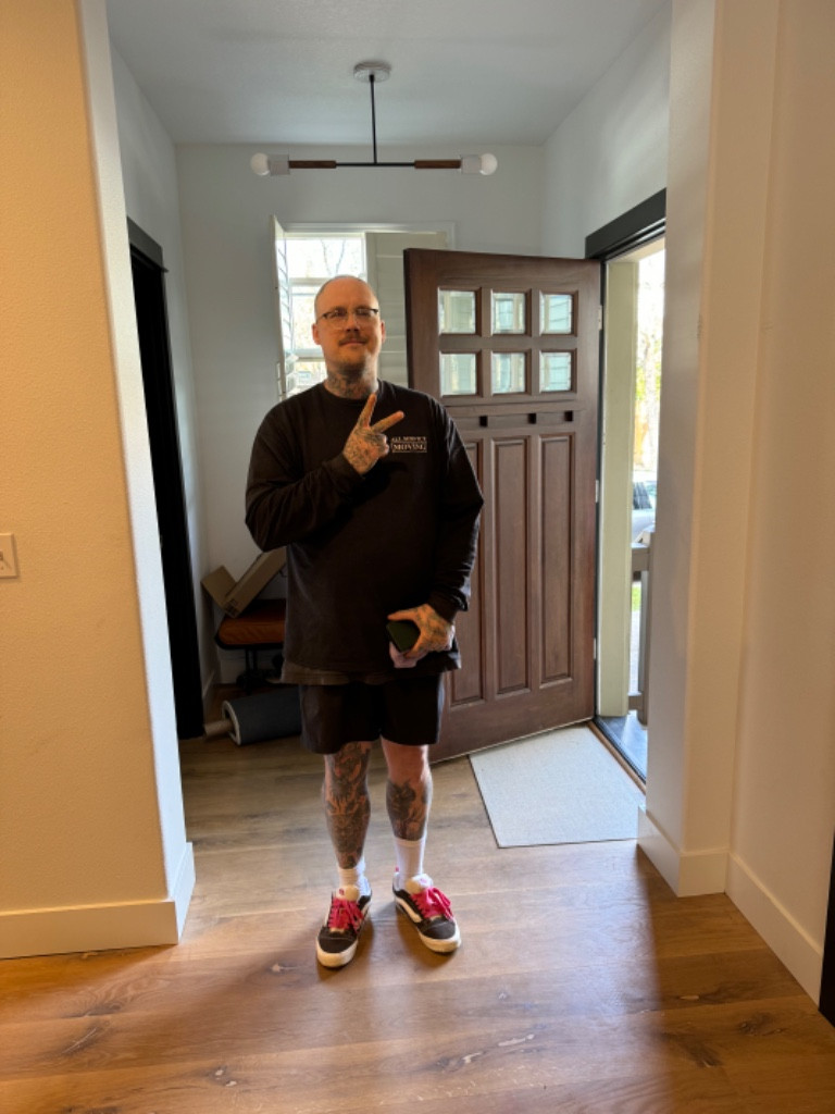 Photo by Ariel Nemirow of All Service Moving - Large