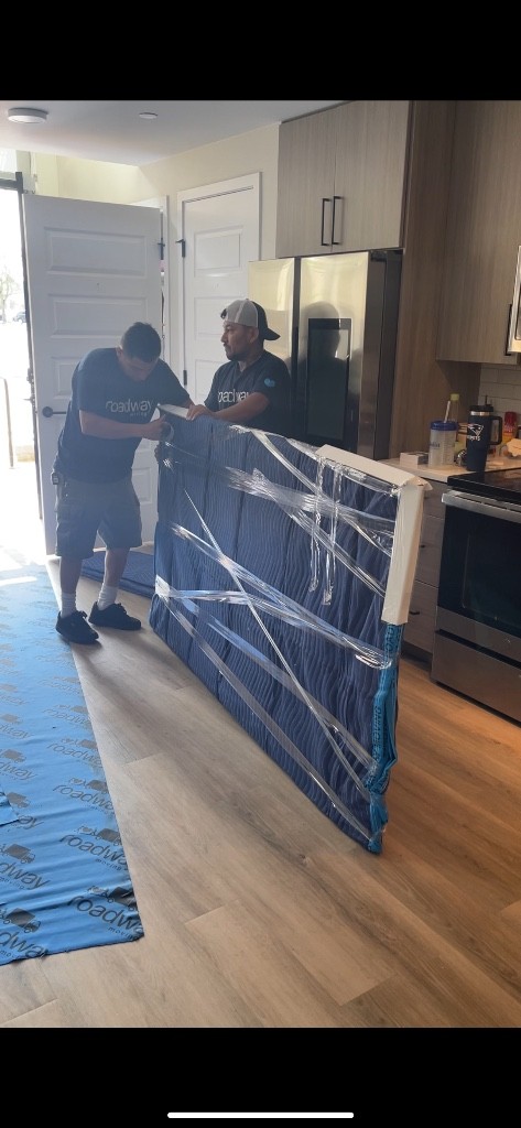 Photo by Brandon Carney of Roadway Moving - Large