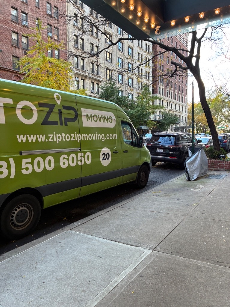 Photo by Lily Panchok of Zip To Zip Moving Inc - Large