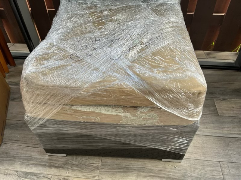 Second photo by Janine Brink of Top Notch Movers - Large