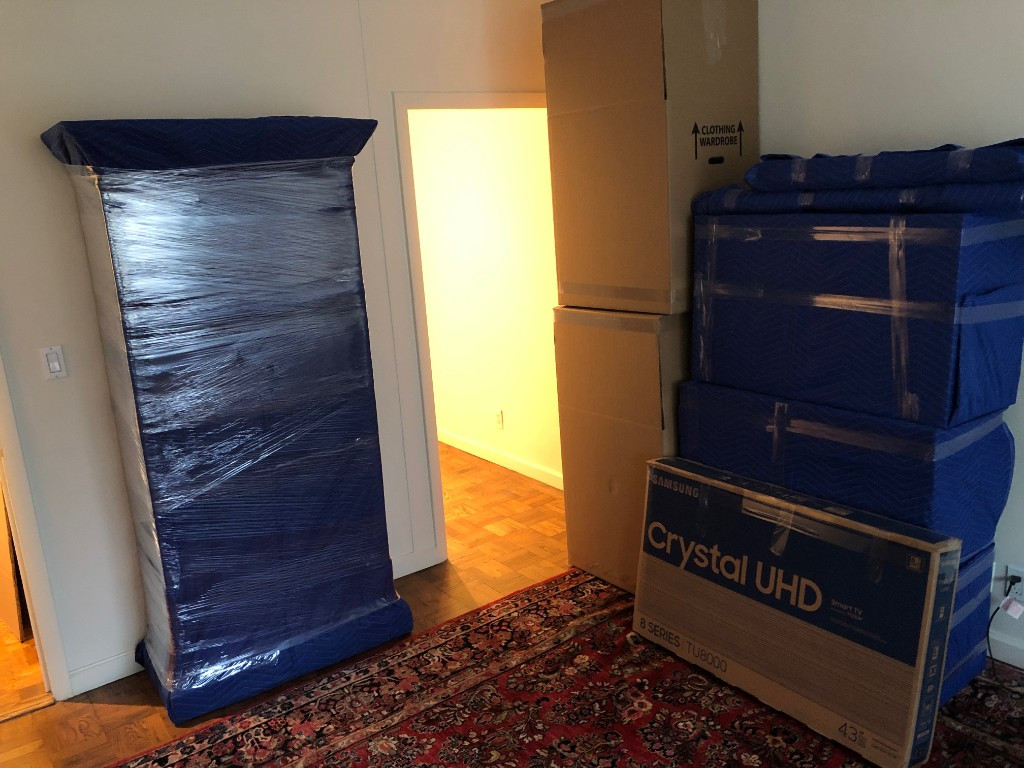 Photo by Muriel Guzman of Legacy Moving & Storage LLC - Large