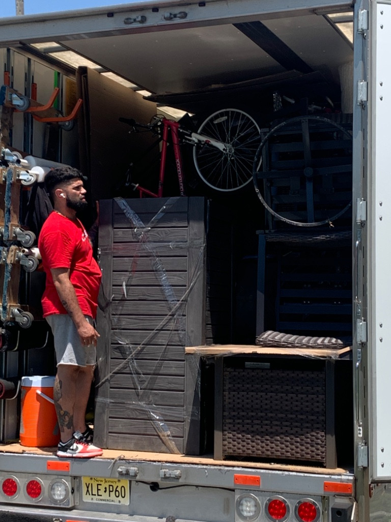 Second photo by Nicole Pekosz of Moving of America - Large