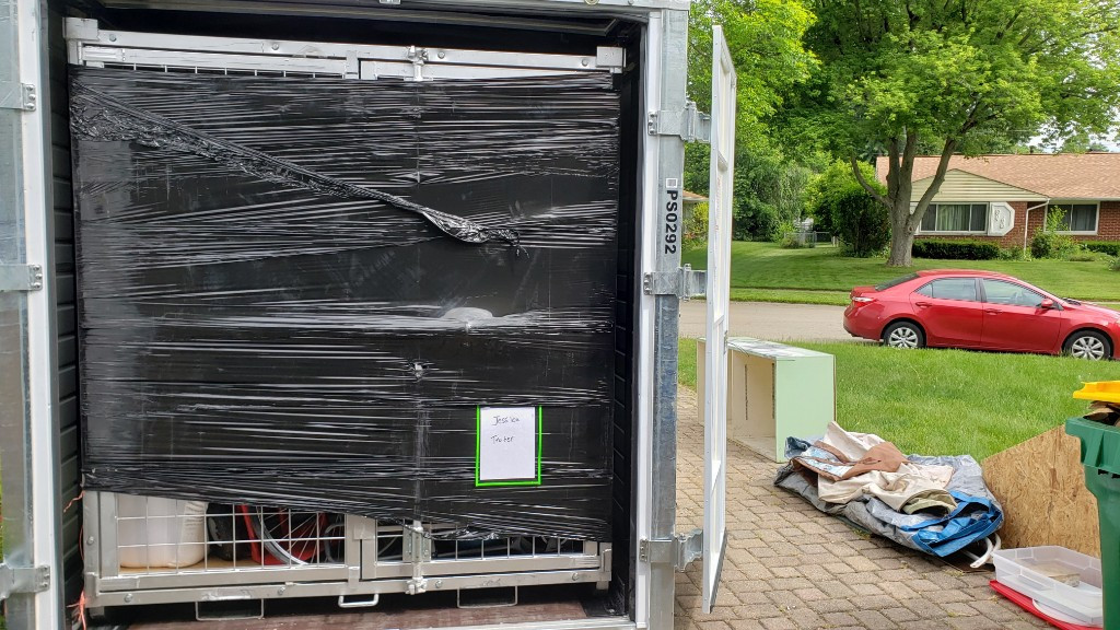 Photo by Jessica Teater of Zippy Shell Incorporated - Large