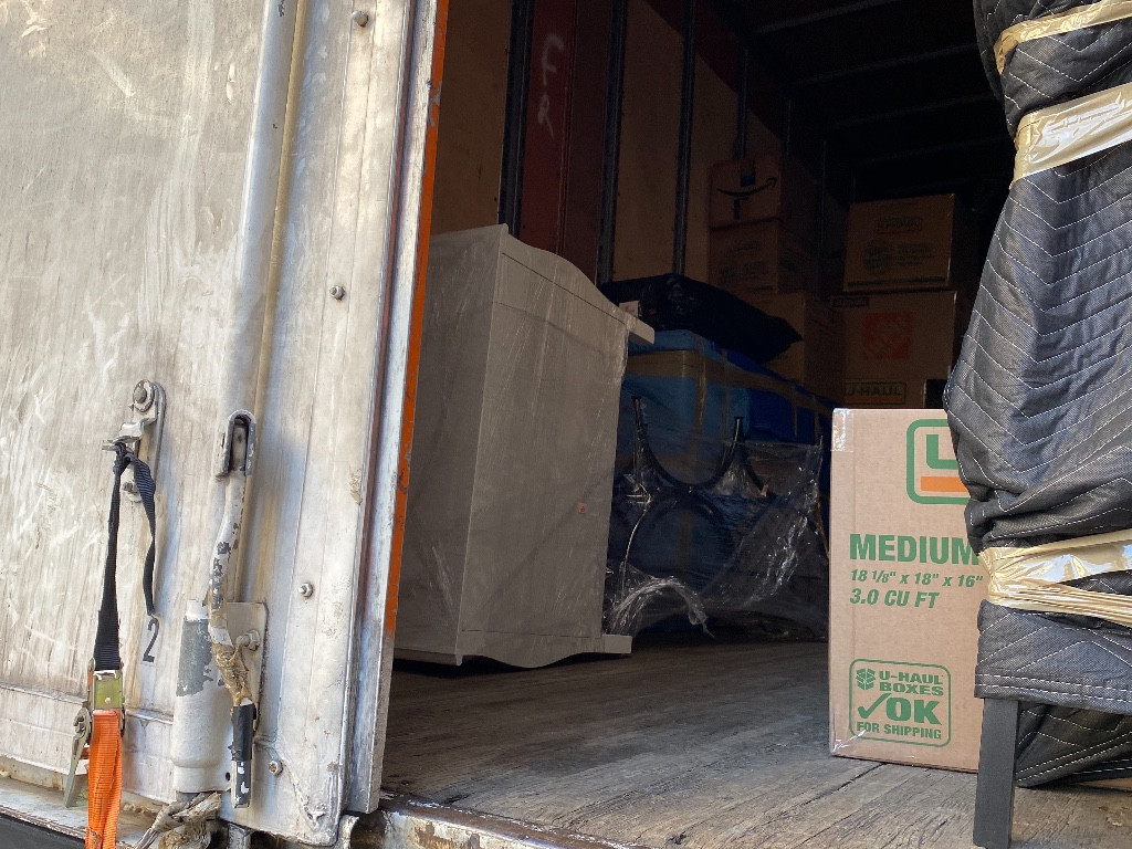 Second photo by Alyssa Gal of Moving Express and Storage - Large