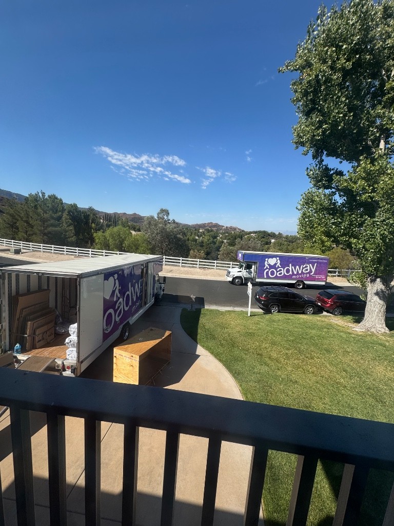 Photo by Taylor Dooley of Roadway Moving - Large