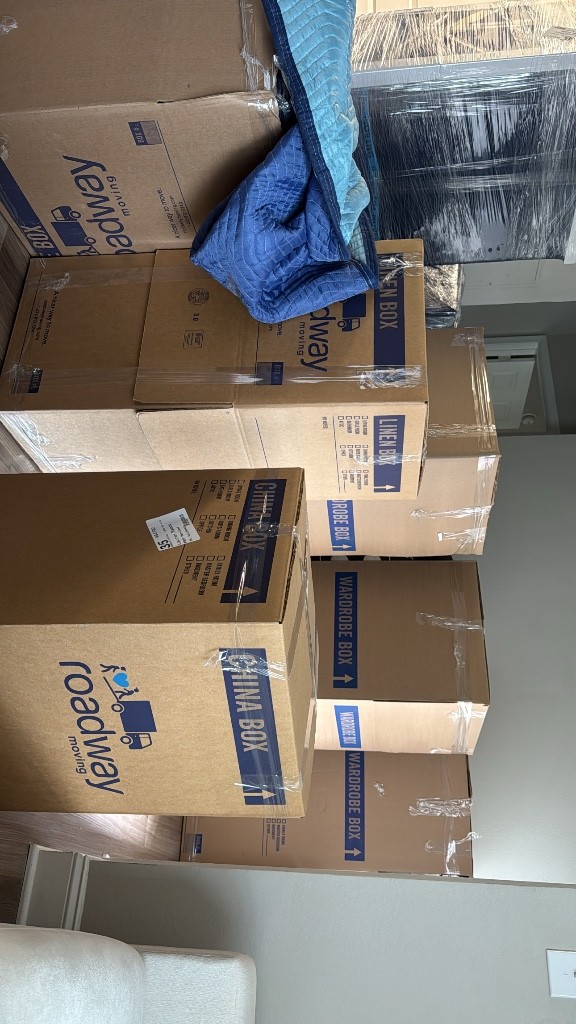 Second photo by Lauren Ramos of Roadway Moving - Large