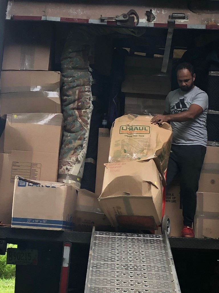 Photo by Joanna Rebecca R Ellis of 3 Brothers Moving & Storage - Large