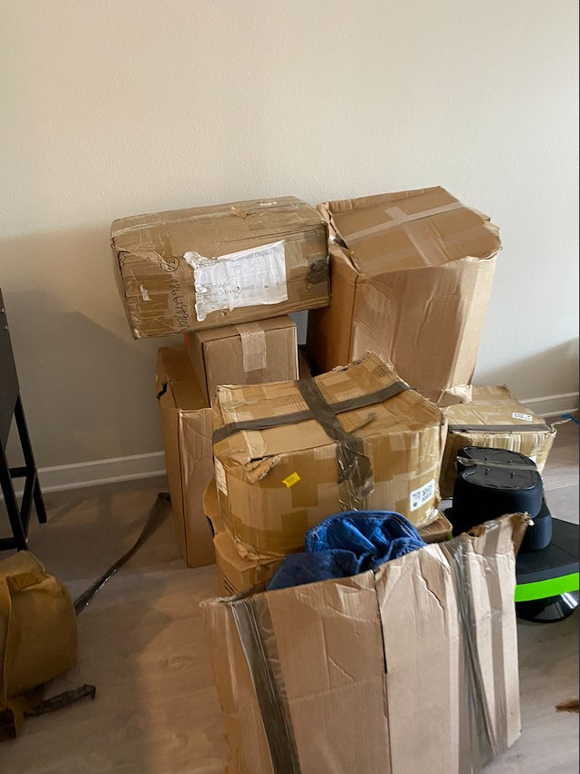 Photo by Mike Aaronson of CR7 Moving and Storage - Large