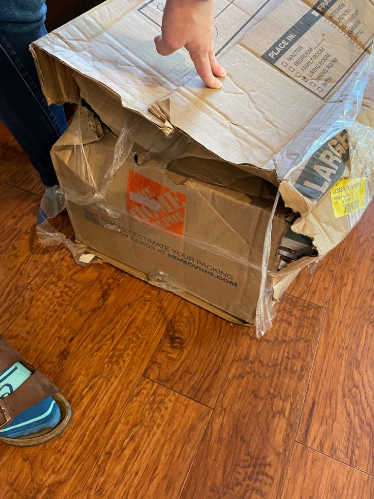 Second photo by Brandy Bailey of Jackson Movers - Large