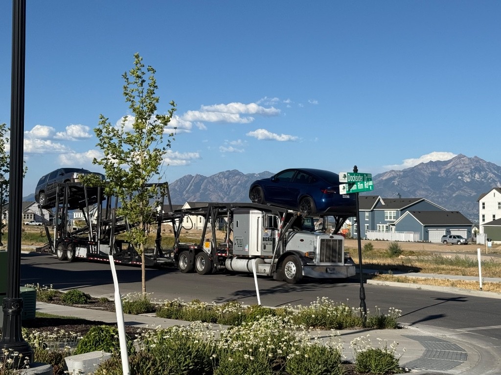 Photo by Darren Sieg of J&S Transportation - Large