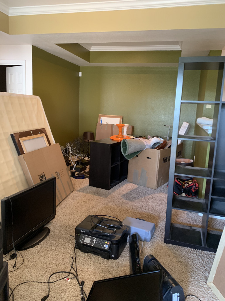 Photo by Roxie Solis of Champion Movers - Large