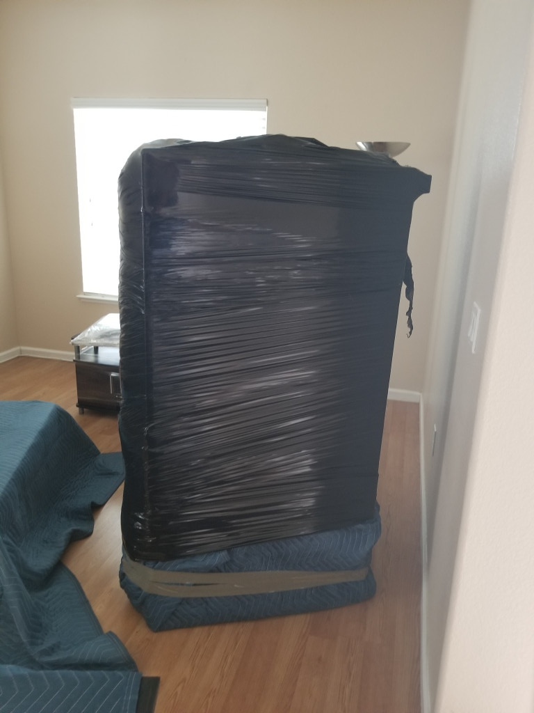 Photo by Anna Barrett of California Relocation Systems LLC - Large