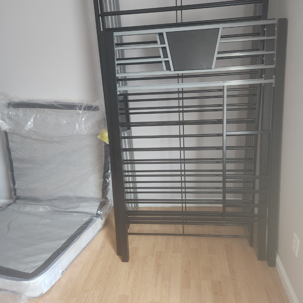 Photo by Fereker Hampton of Kentuckiana Moving LLC - Large