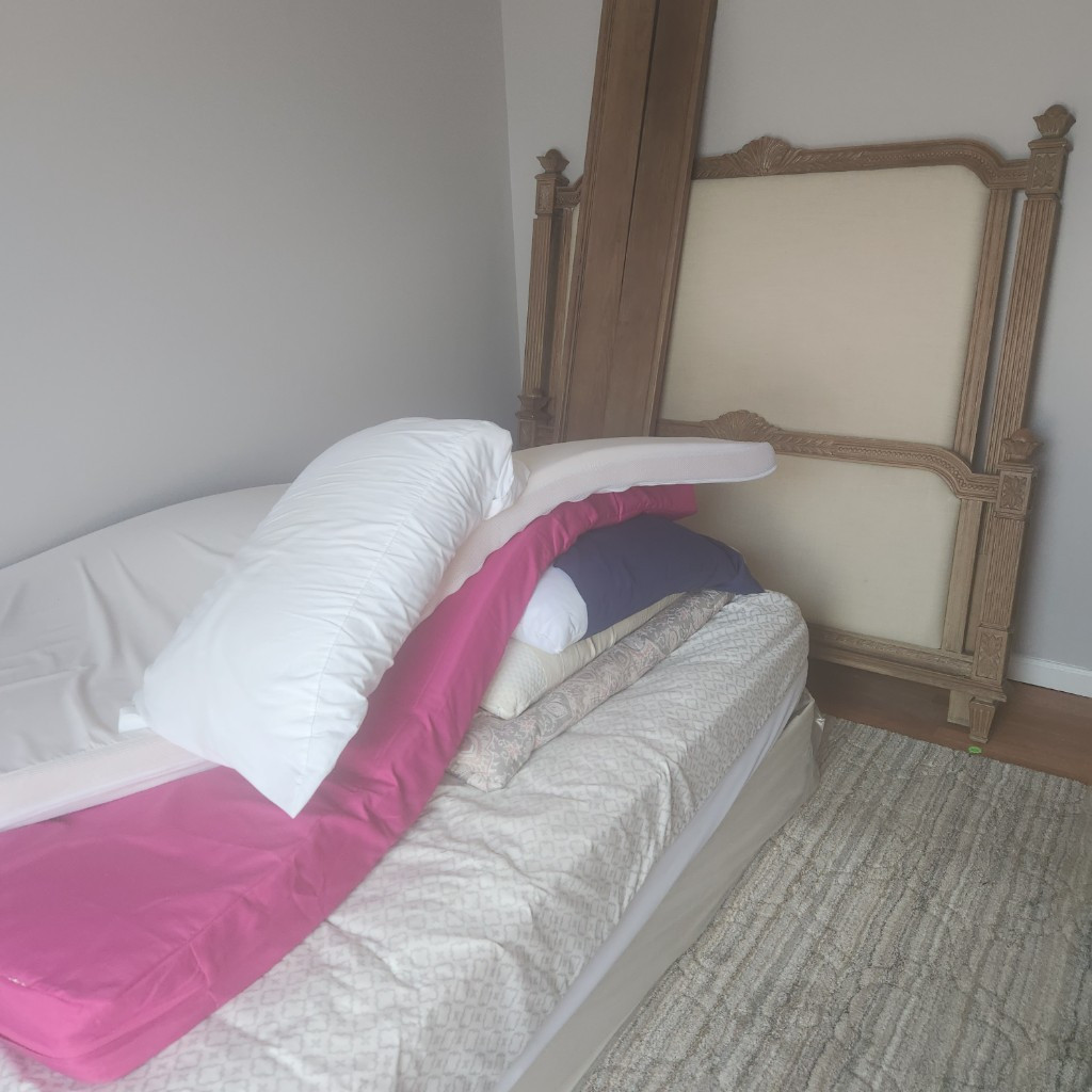 Second photo by Fereker Hampton of Kentuckiana Moving LLC - Large