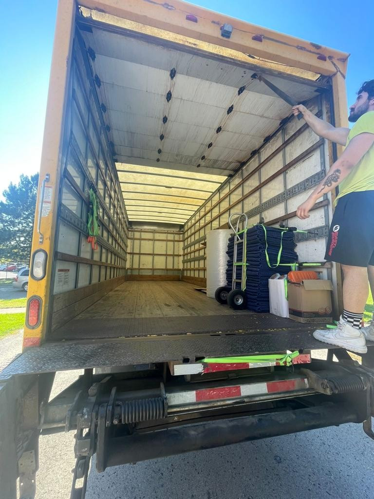 Photo by Jack Zarma of GetMovers - Large