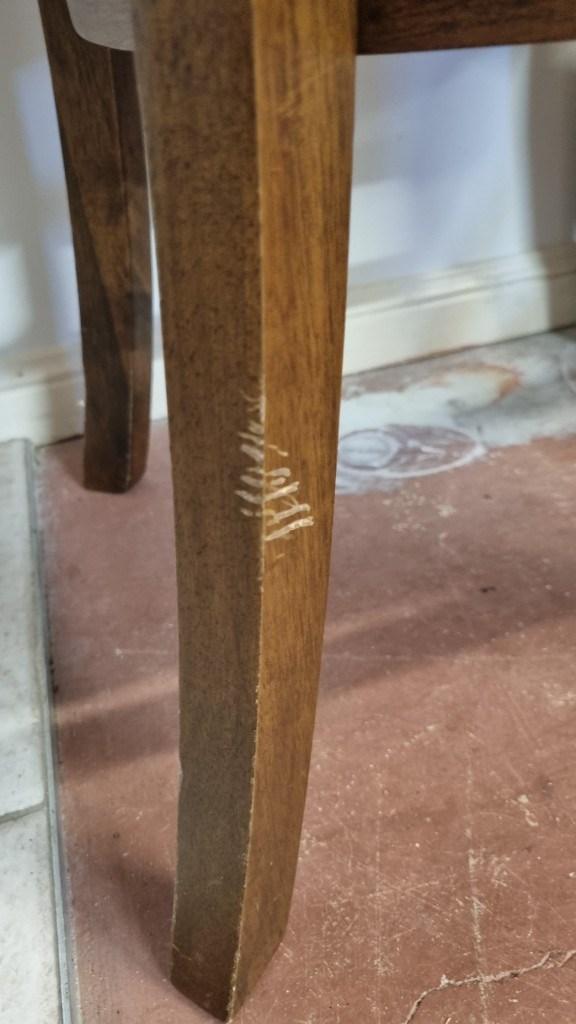 Second photo by Louise Lind of Frontline Furniture Removals - Large