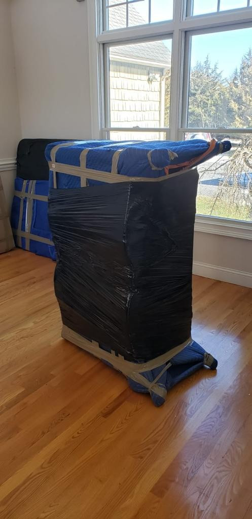 Photo by Benny Schwartz of Amex Moving & Storage LLC - Large