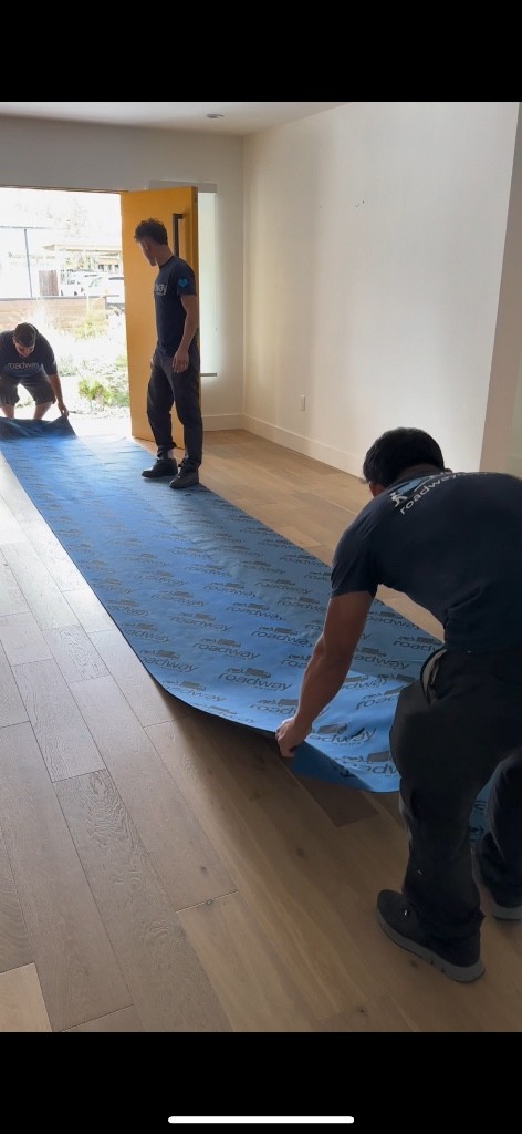 Photo by Sidney Aye of Roadway Moving - Large