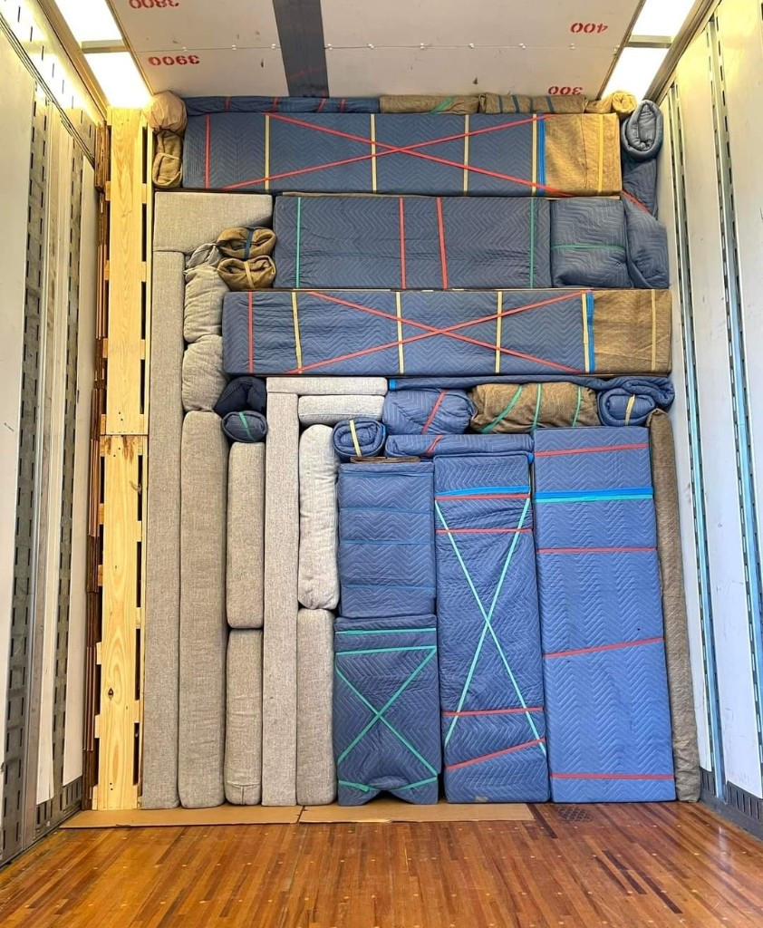 Second photo by Daniela Perez of Movers on Duty - Large