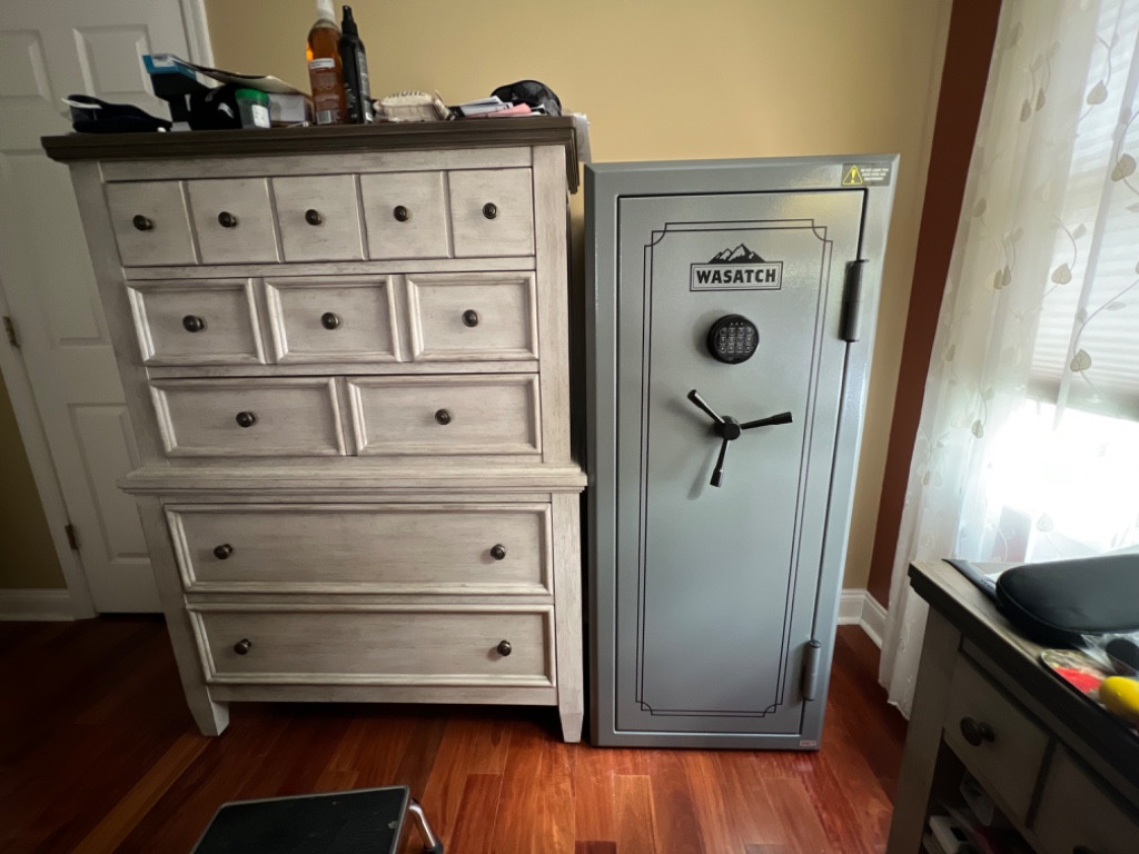 Photo by Keith Adelsohn of Moving of America - Large