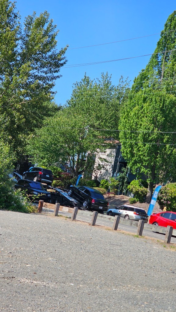 Photo by Javier Granados of Sonic auto transport - Large