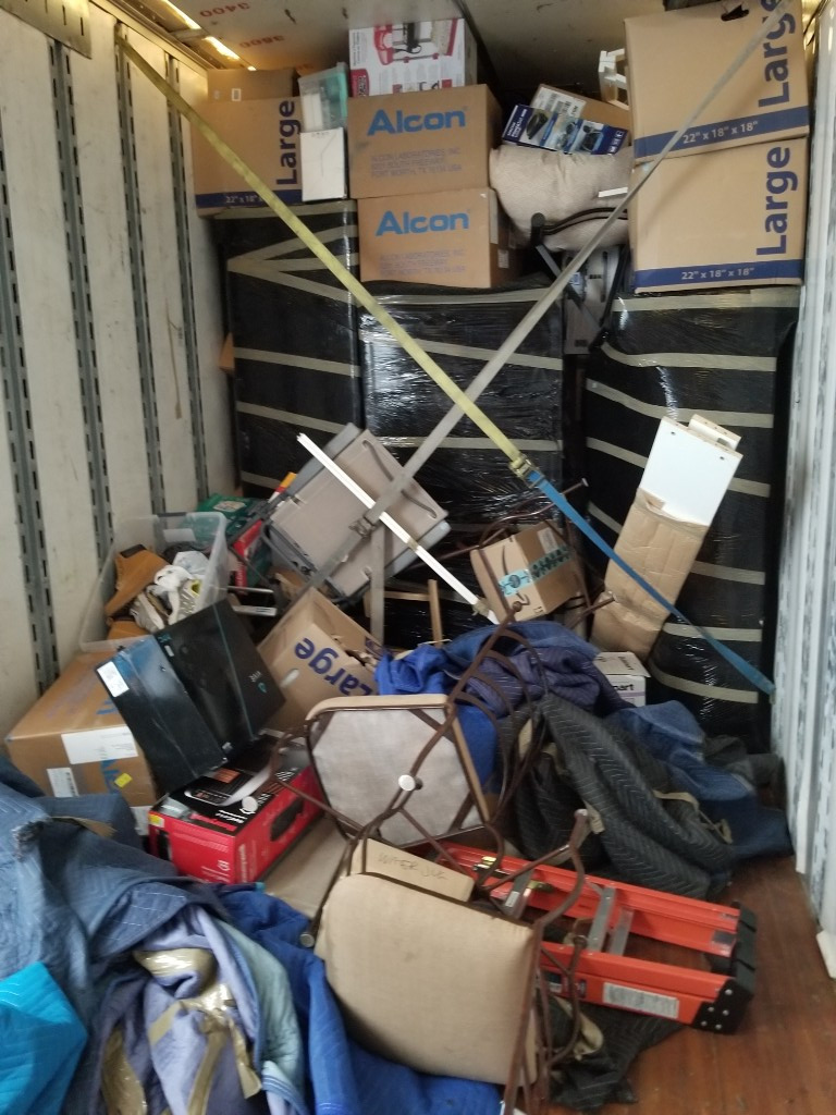 Photo by Sorin Voicu of Boost Express Van Lines - Large