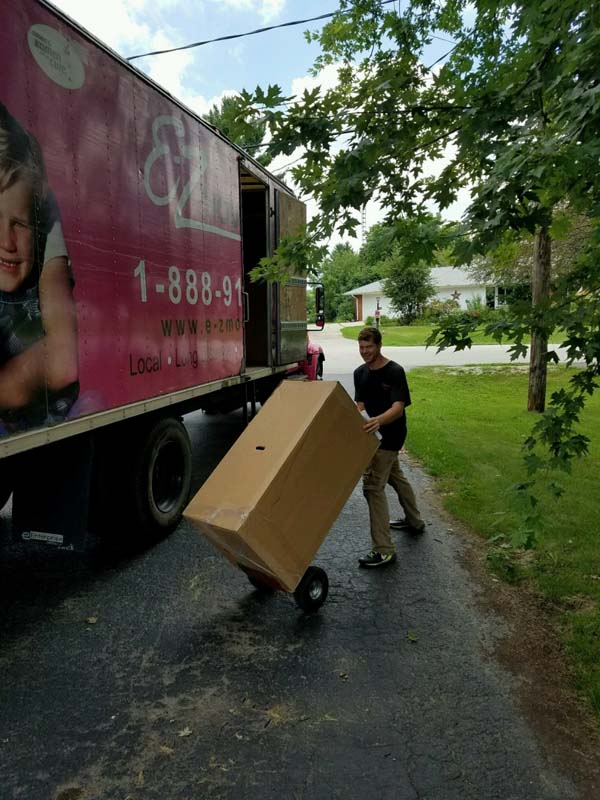 Photo by Michael Langenberg of EZ Movers - Large