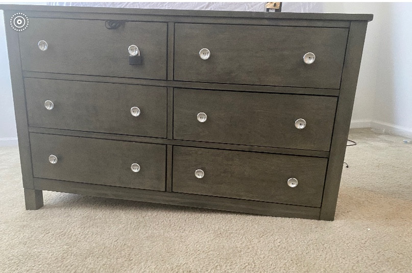 Photo by Shelley Montana of Geo Van Lines - Large