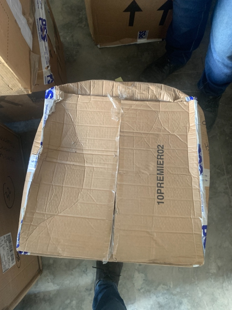 Second photo by Bernard Horsfield of PSS International Removals - Large