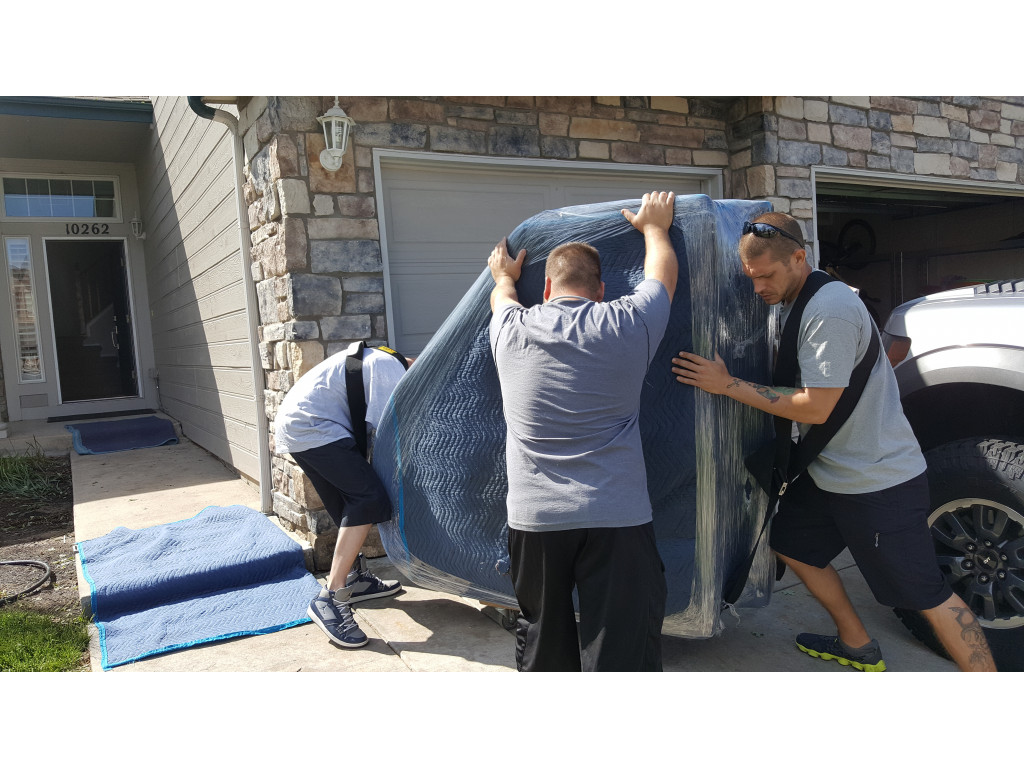 Photo by Schuylor Pearson of Gentle Hands Moving - Large