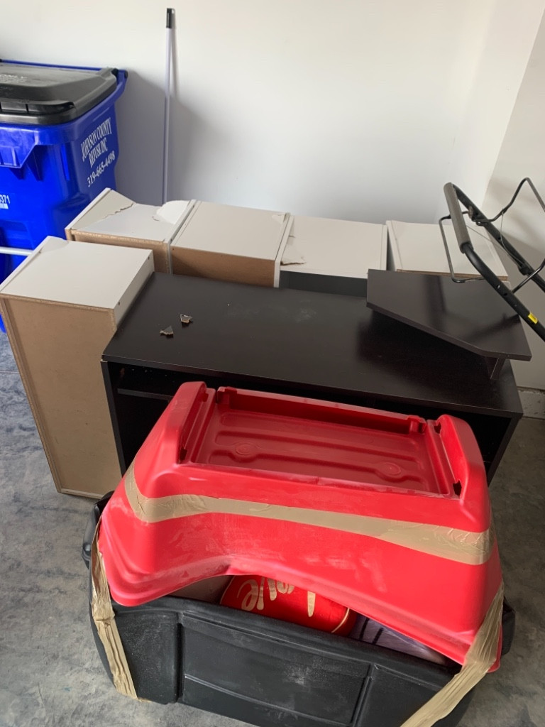 Photo by Tommy Zhu of Safeway Moving Systems - Large