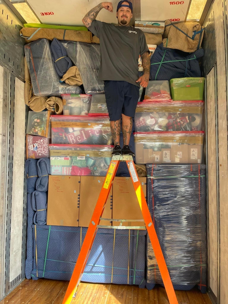 Second photo by Rema Negron of International Van Lines - Large